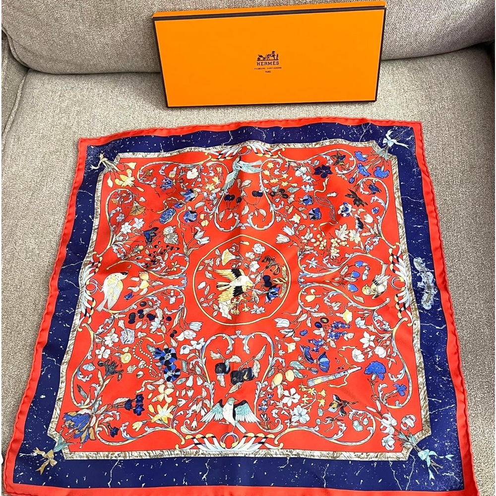 SOLD - Small Hermes scarf